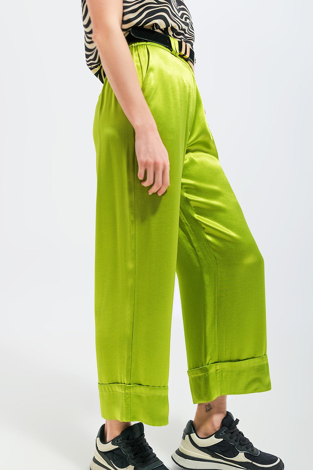 Satin wide leg suit Pants in green Q2 Pants BoutiqueLua