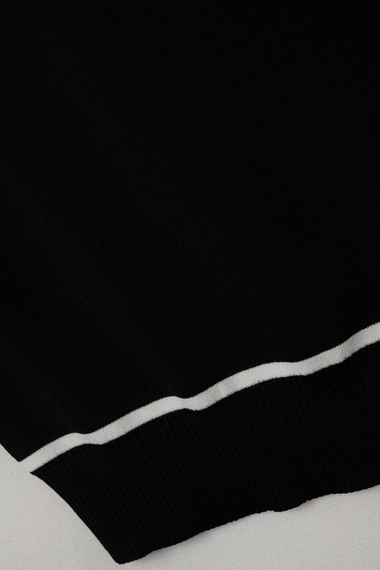 Sleeveless Sweater In Black Featuring detail White Lines - Tops