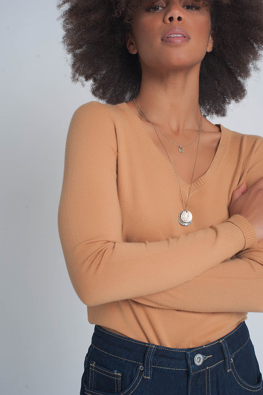 Soft basic sweater with camel v-neck - Jumpers
