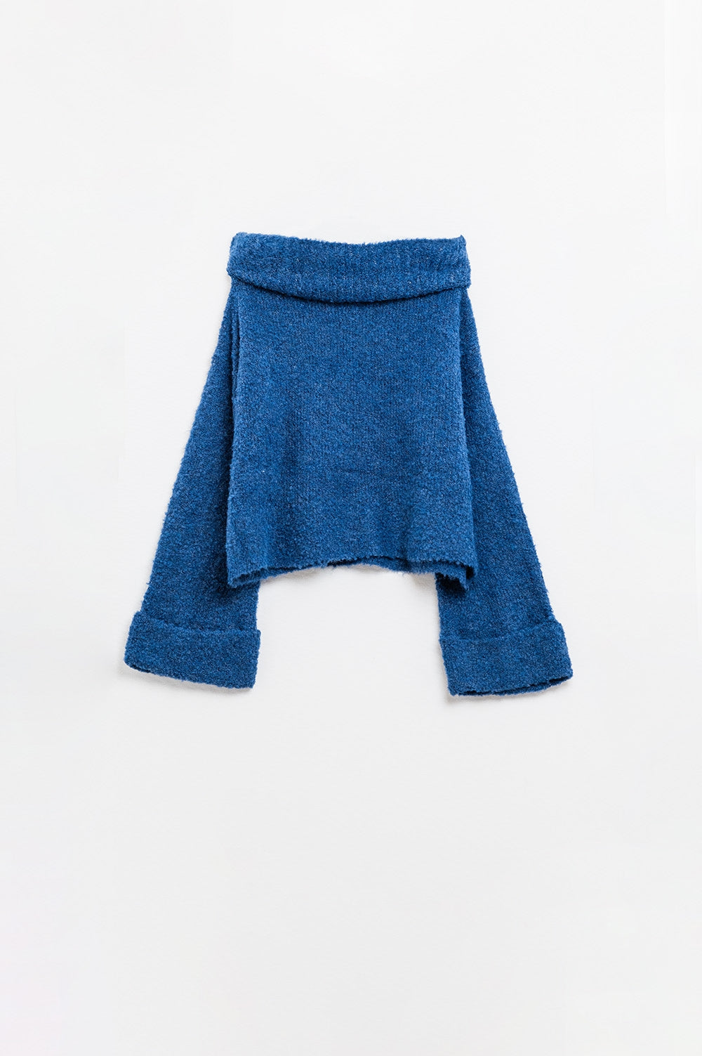 pull col haut en tricot doux de couleur bleue