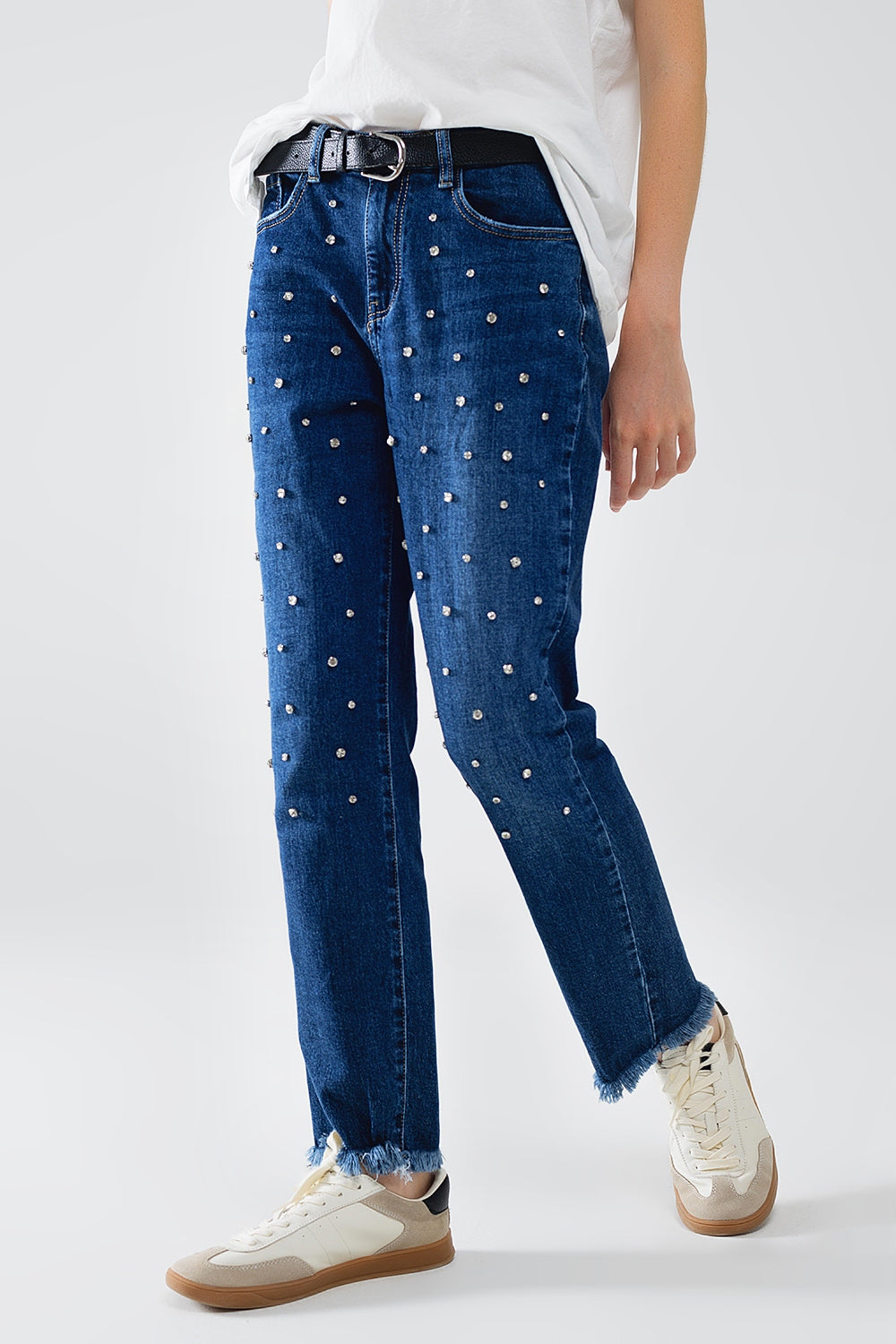 Straight Blue Jeans With Strass Front Details And Frayed Ends - Jeans