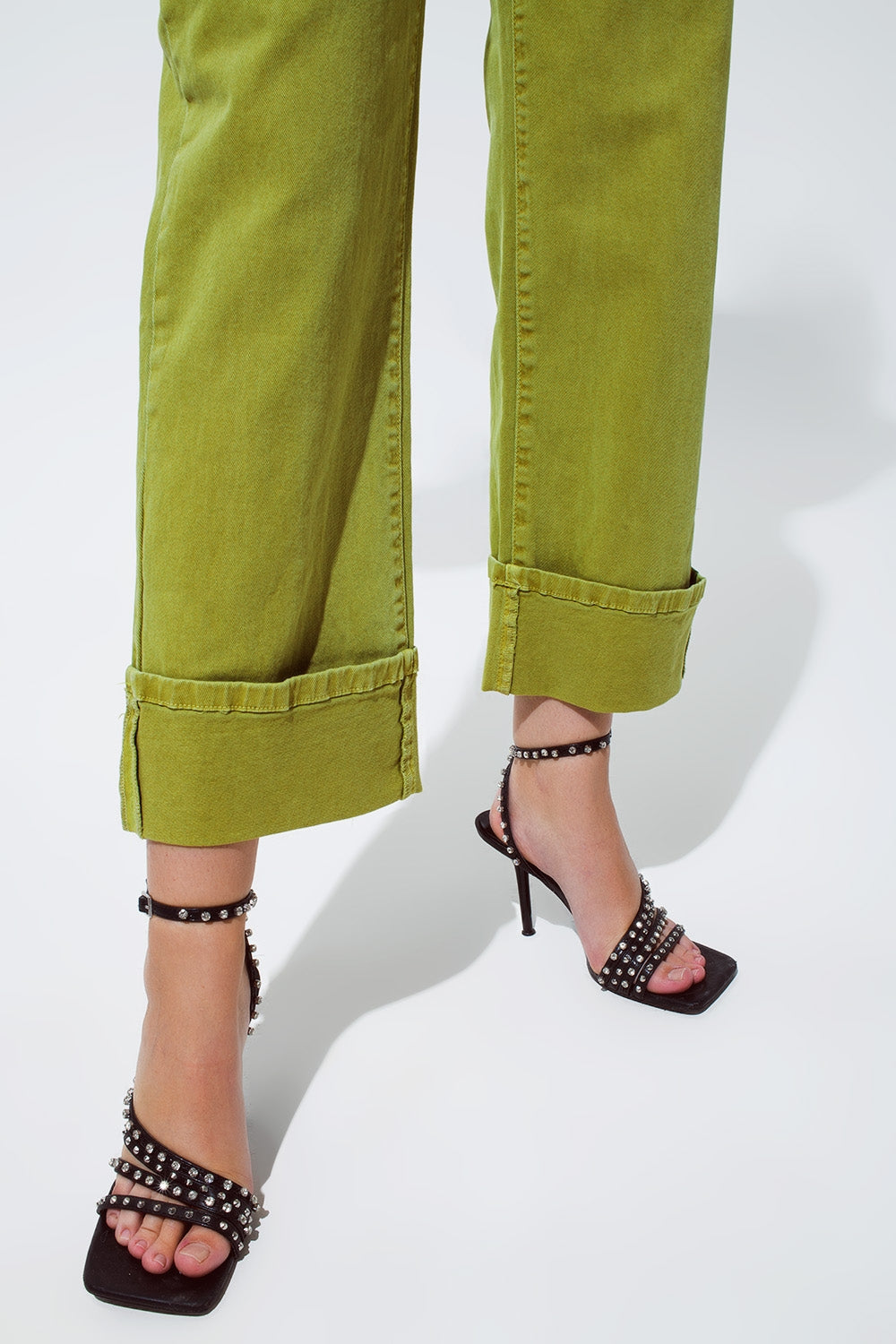 Straight Leg Jeans with Cropped Hem in olive green Q2 Jeans BoutiqueLua