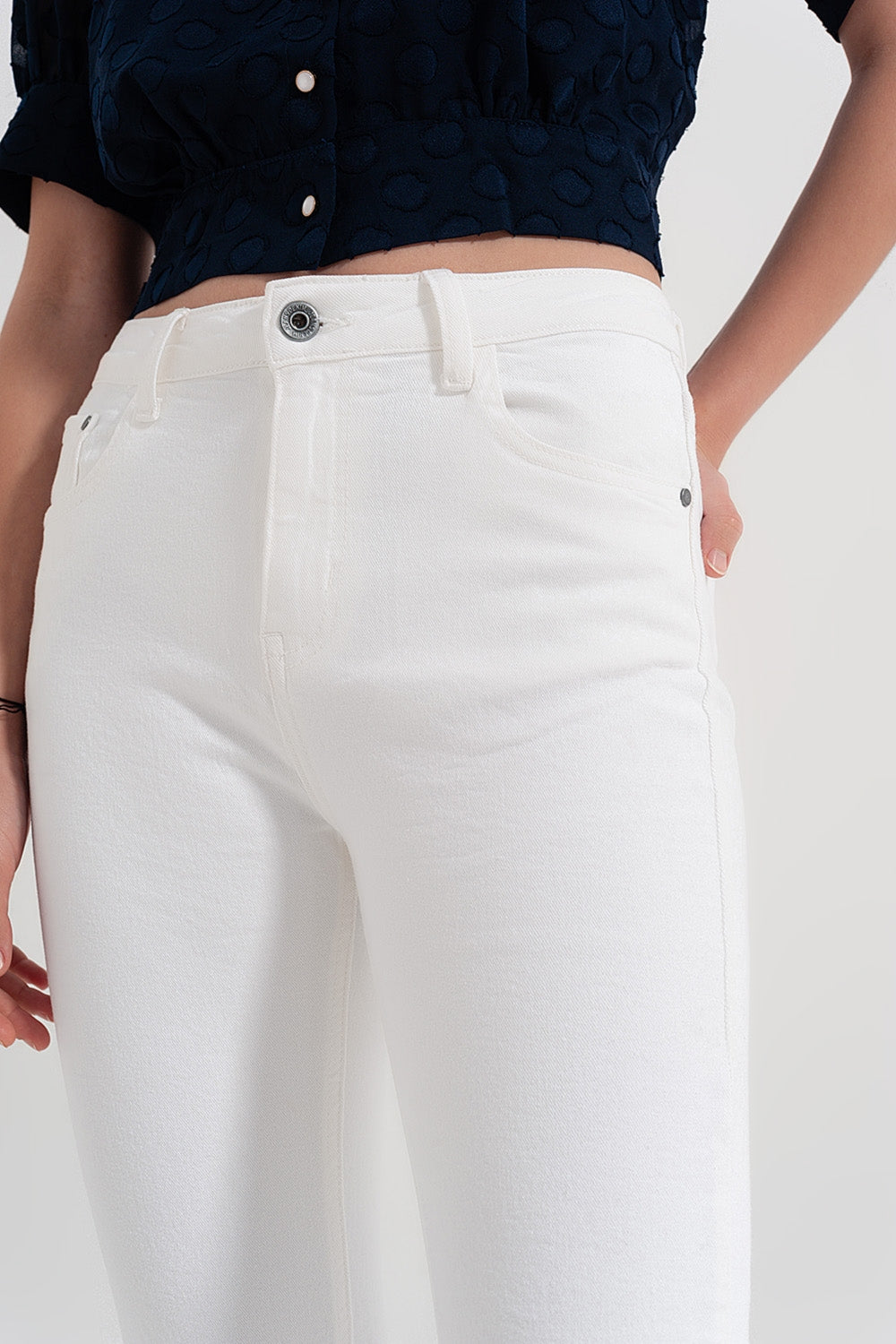 straight Pants in white with wide ankles - Trousers