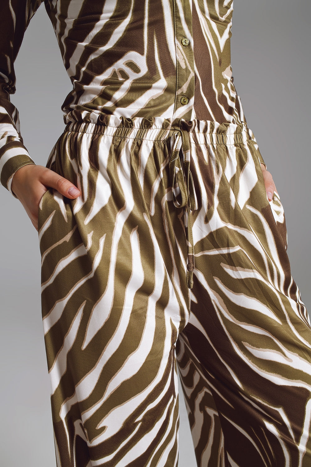 Straight Pants with zebra print in Olive Green and White Q2 Pants BoutiqueLua
