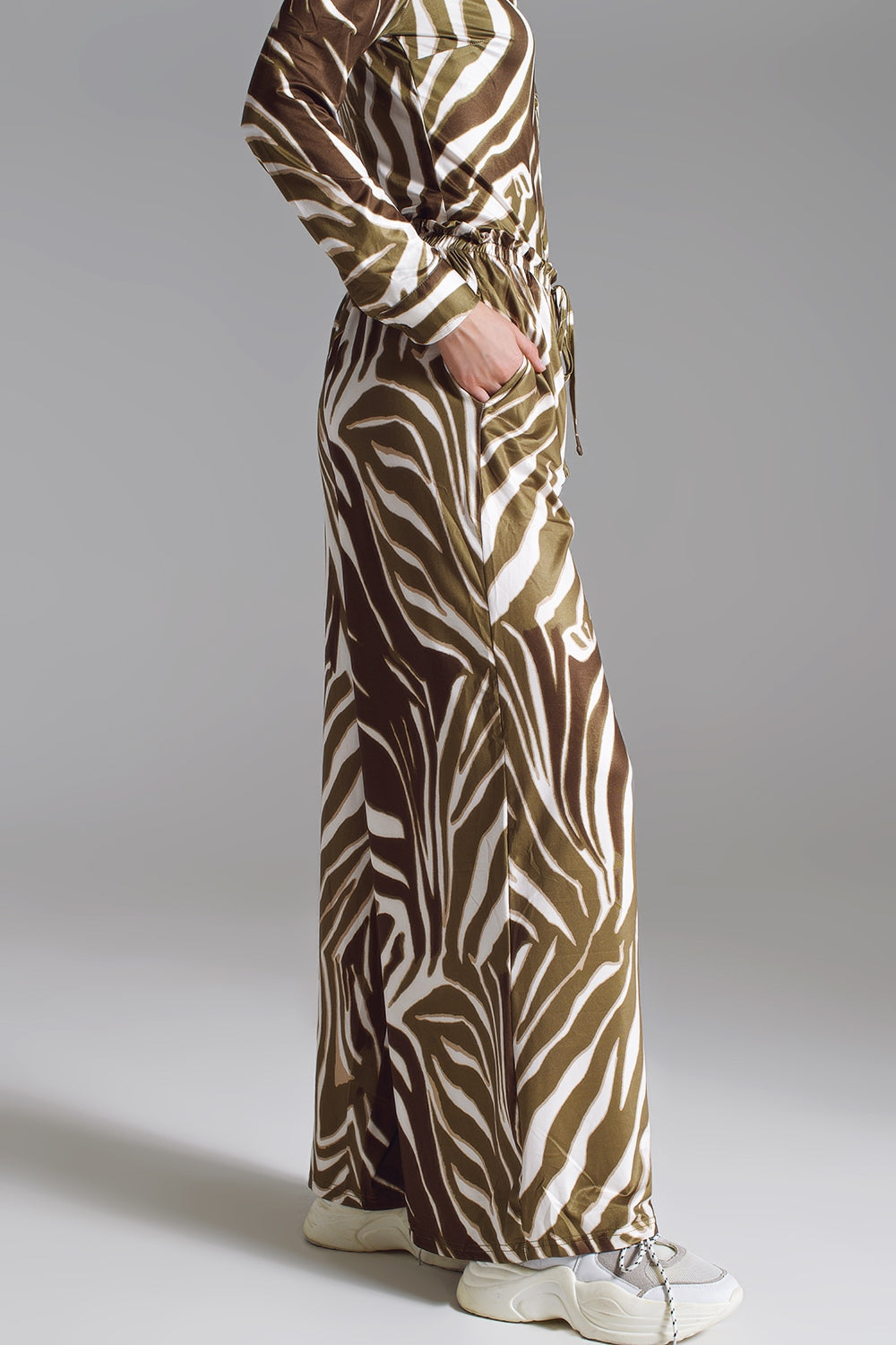 Straight Pants with zebra print in Olive Green and White Q2 Pants BoutiqueLua
