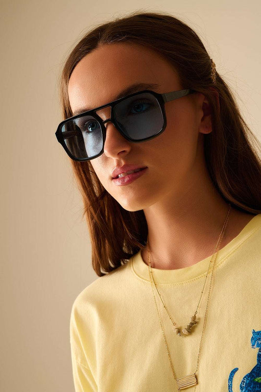 Sunglasses with black frames and blue lenses - Sunglasses
