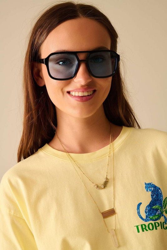Sunglasses with black frames and blue lenses - Sunglasses