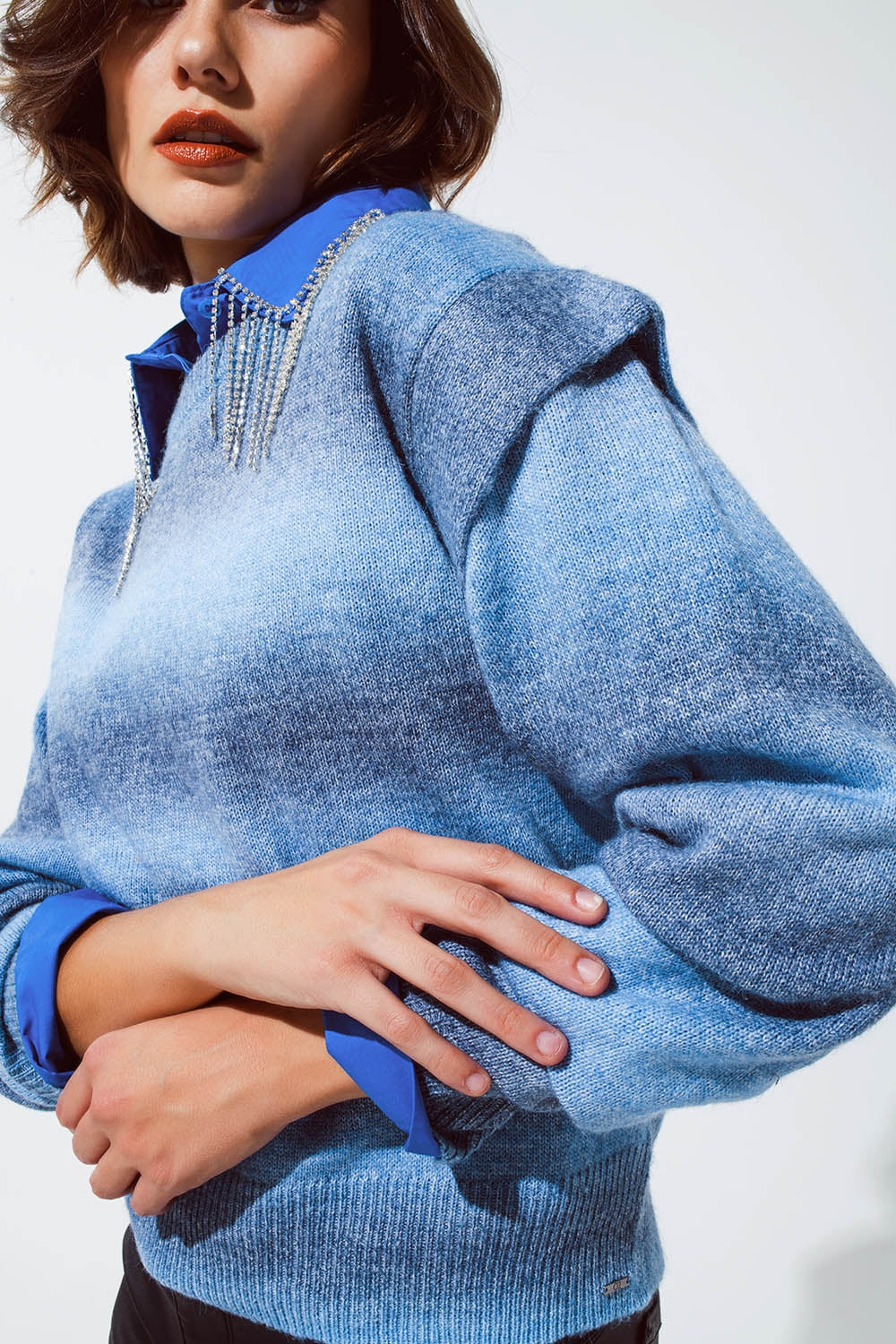 Sweater in ombre design blue with round neck and sleeve details Q2 Sweaters BoutiqueLua
