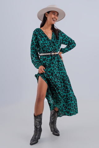 Robe portefeuille longue à volants et manches longues en vert