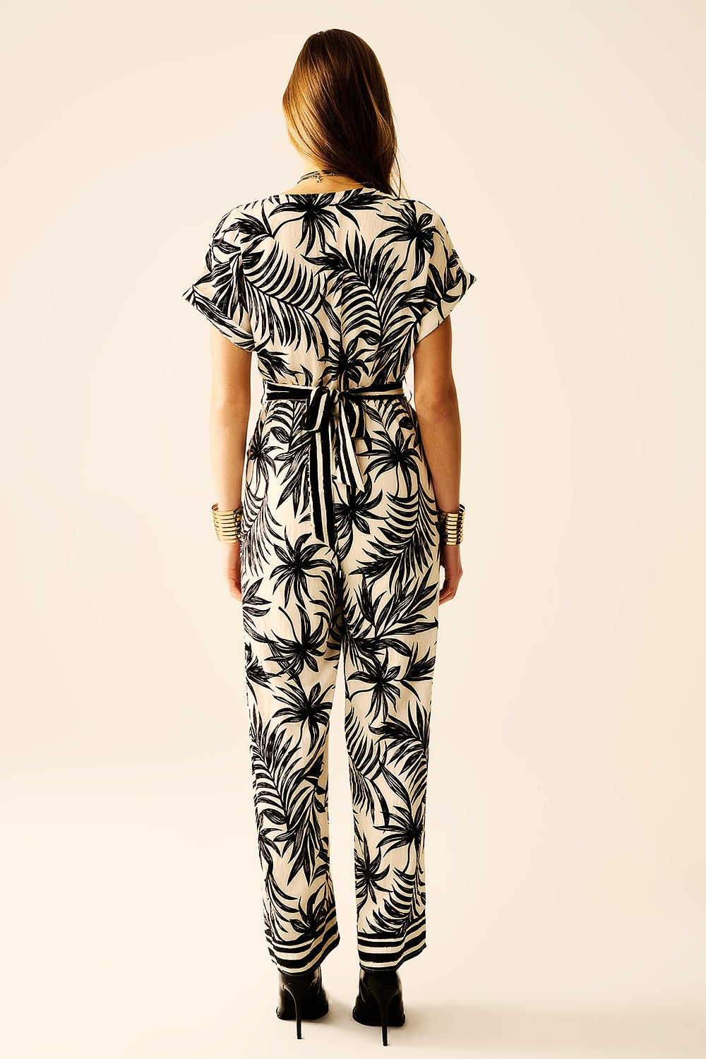 Tropical Motif Short Sleeve Jumpsuit in black and white - Dresses