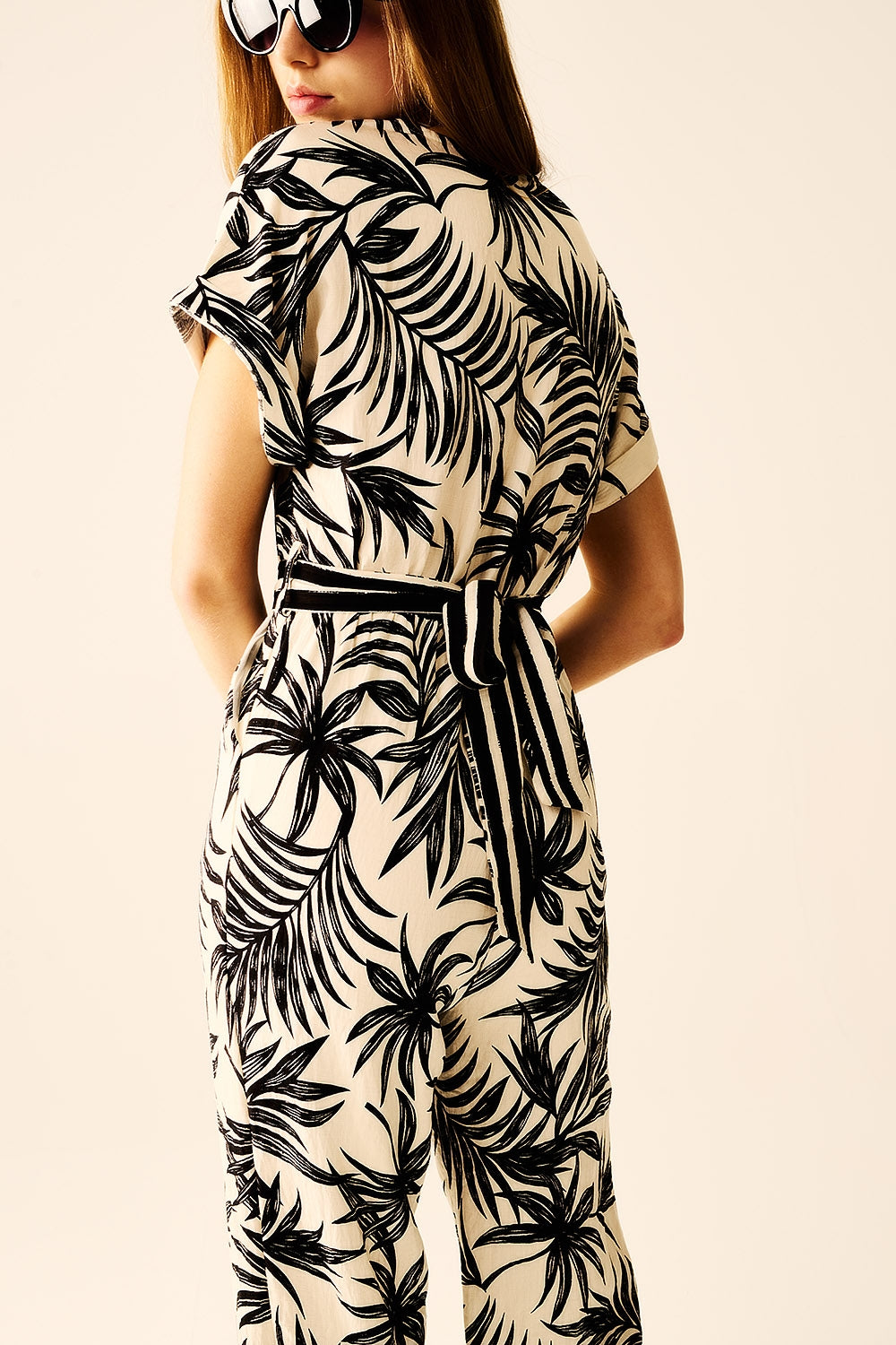 Tropical Motif Short Sleeve Jumpsuit in black and white - Dresses