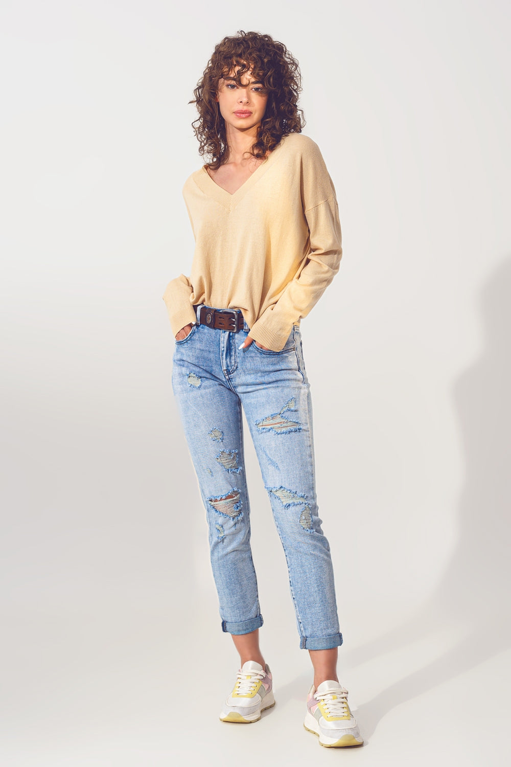 v neck fine knit sweater in beige Q2 Sweaters BoutiqueLua