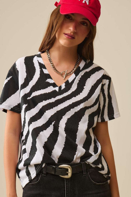V-neck t-shirt with black zebra print - T-Shirts