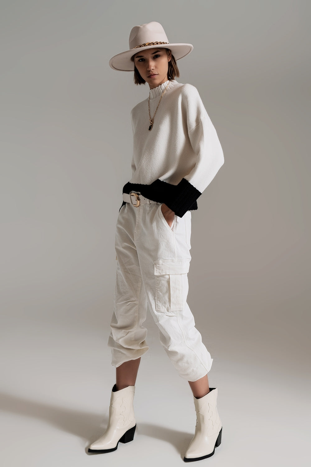 white jumper with black ribbed cuffs and hem Q2 Sweaters BoutiqueLua