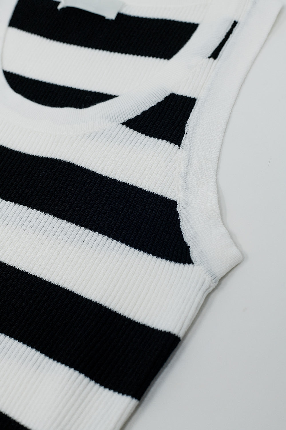 White Tank Top With Wide Stripes in Black - Tank Tops