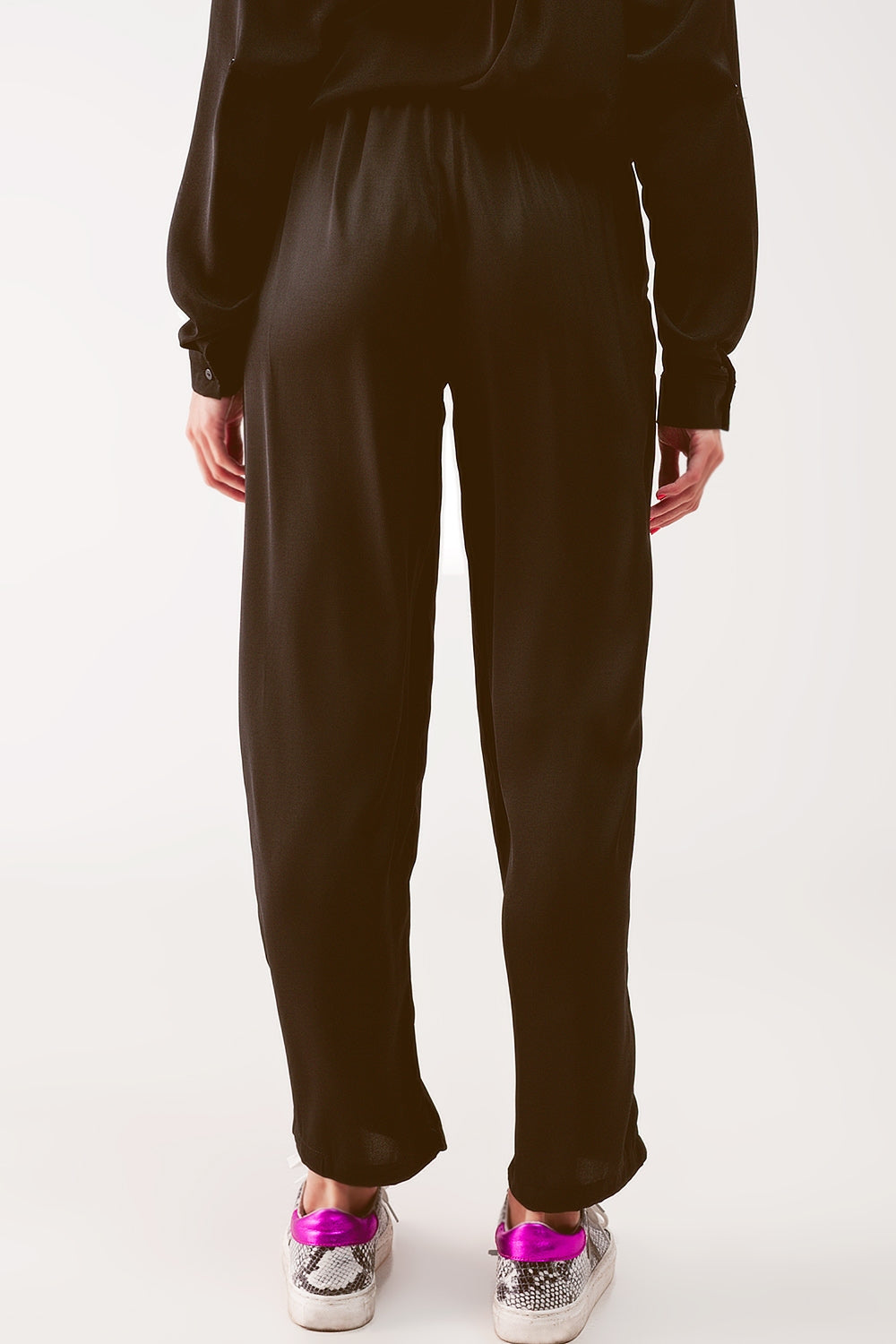 Wide leg belted pants in black Q2 Pants BoutiqueLua