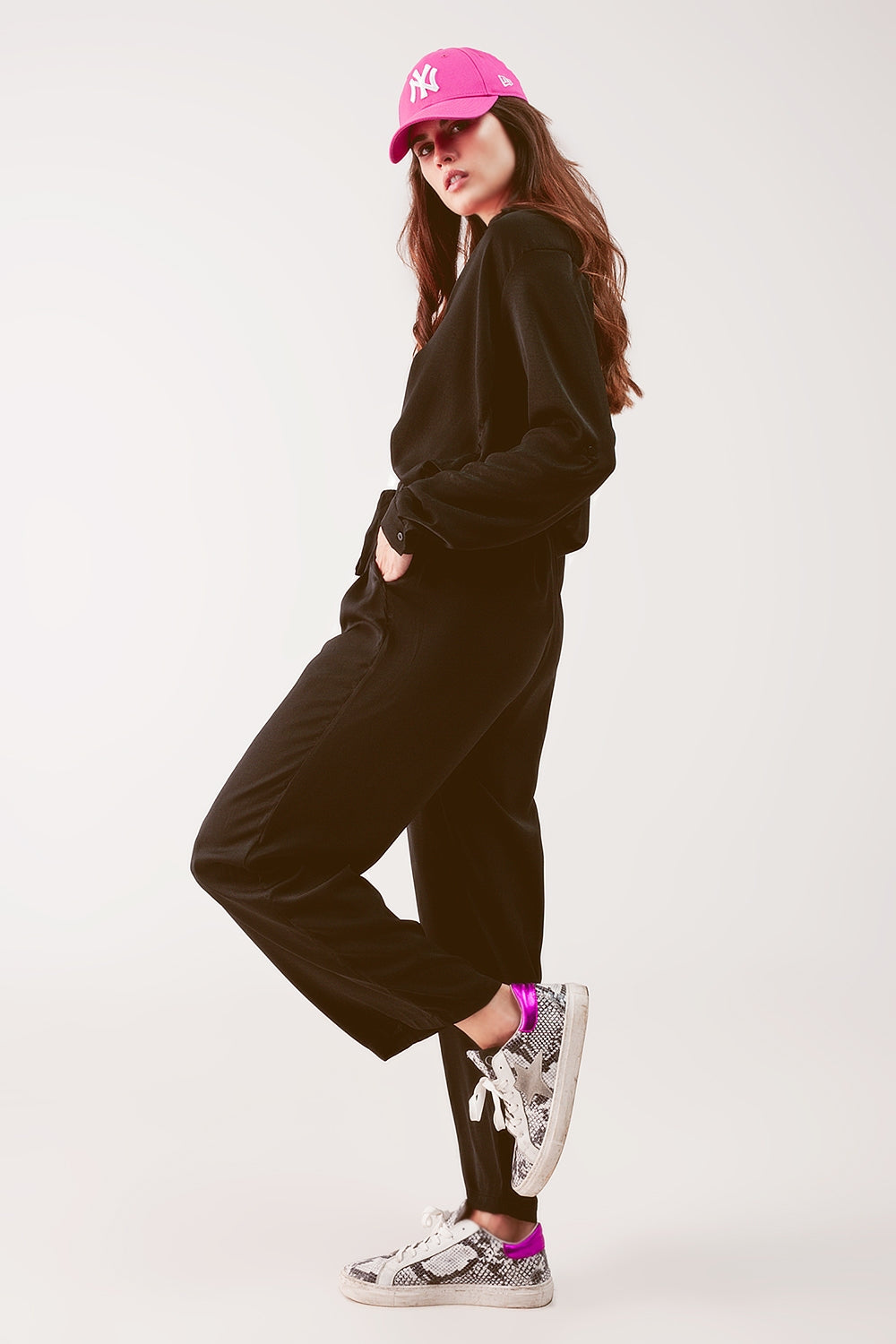 Wide leg belted pants in black Q2 Pants BoutiqueLua