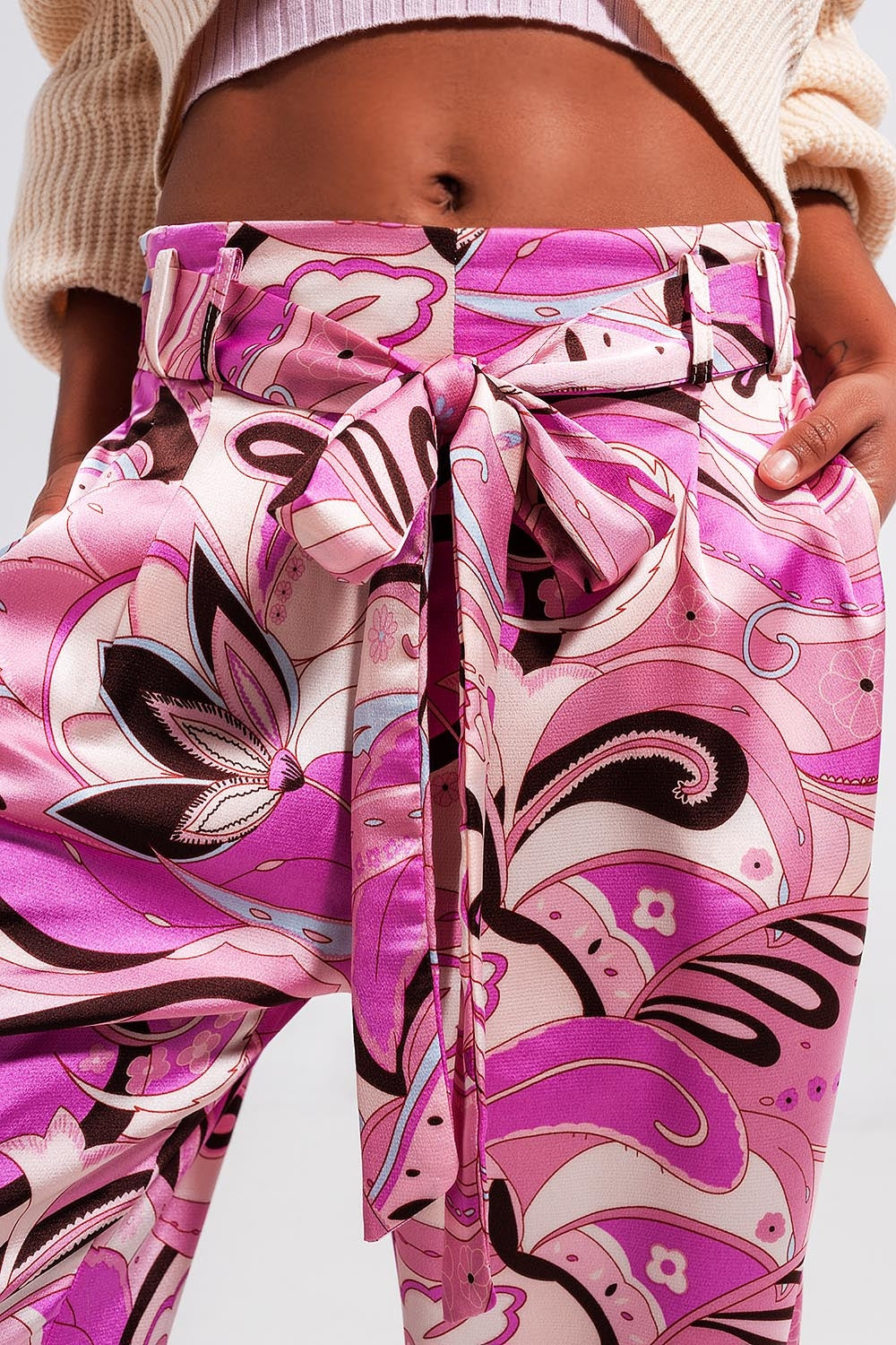 Wide leg pants with belt in pink - Trousers